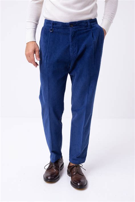 Pantaloni in velluto blu 